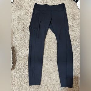 I don’t know exactly which type of leggings these are, they are a size 8